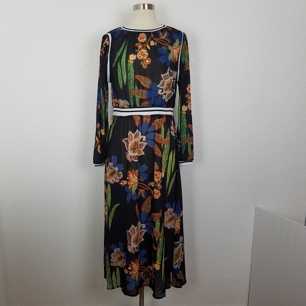 5/$30 KATE C FLORAL PRINT LONG SLEEVE MAXI DRESS